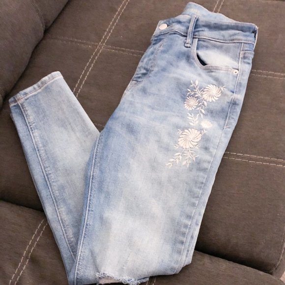 Old Navy Jeans - Picture 1 of 6